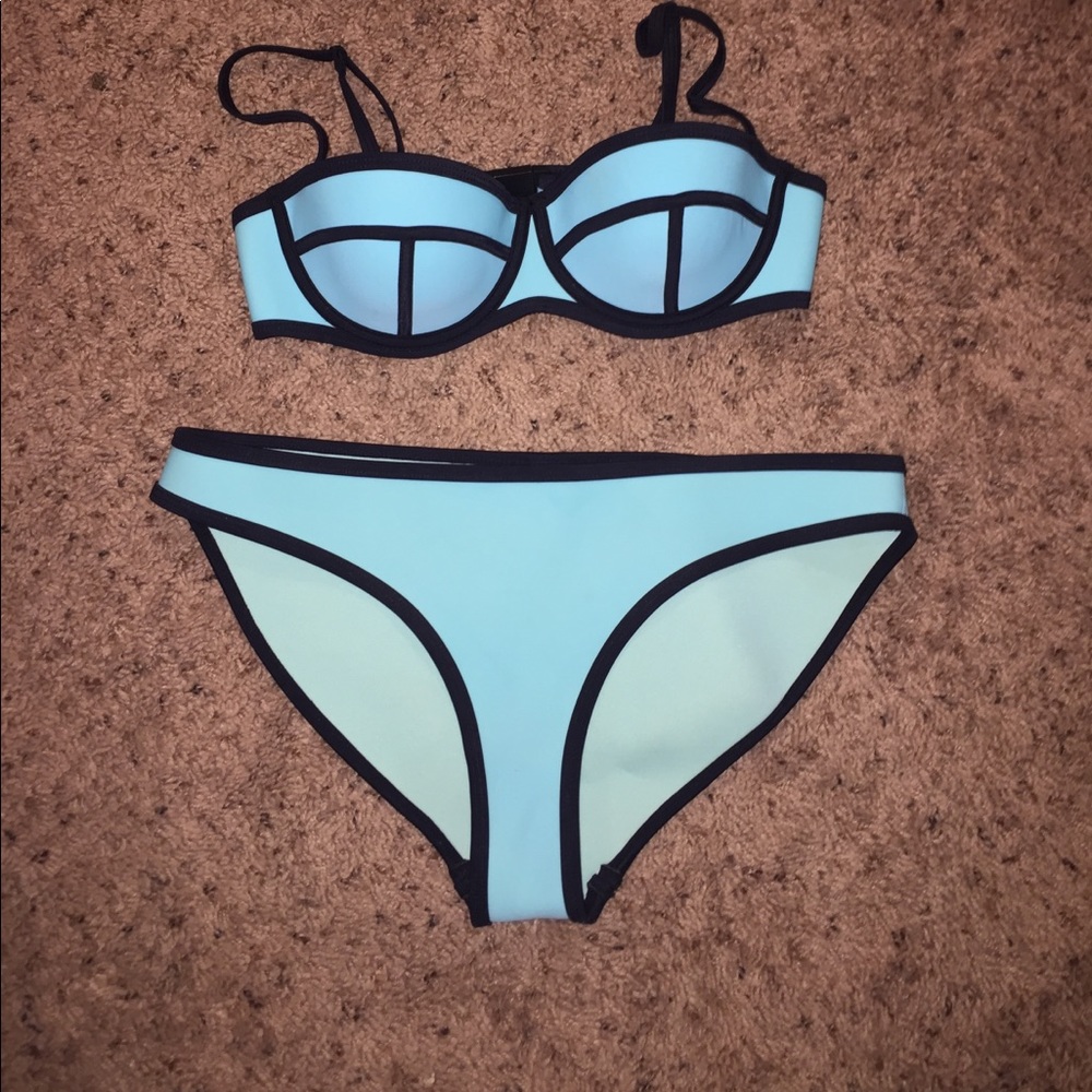 triangl bikini