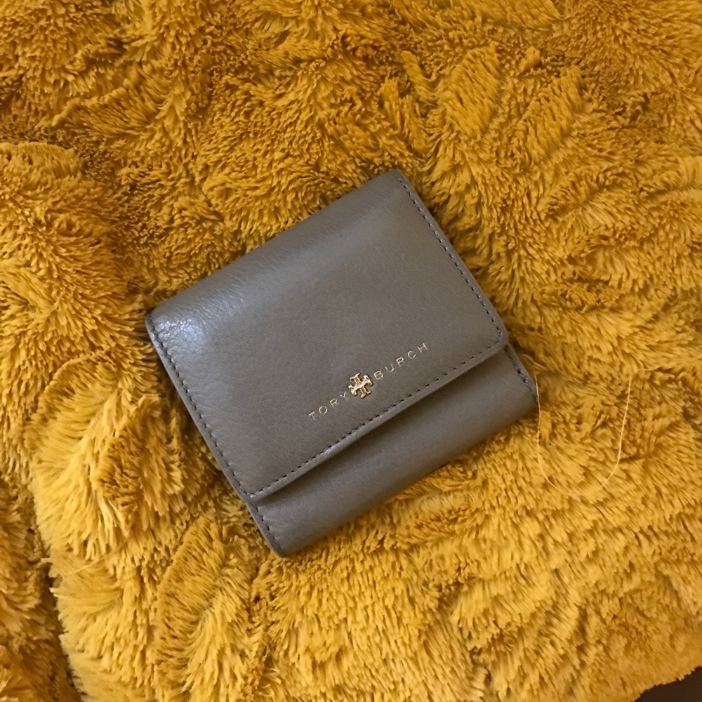 Tory butch wallet