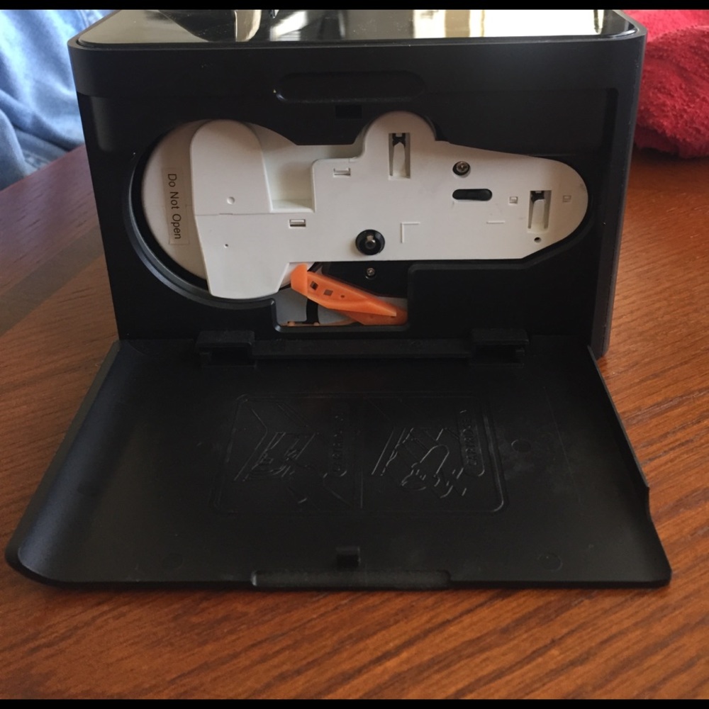VuPoint Photo Cube (WiFi) Printer - Picture 4 of 6