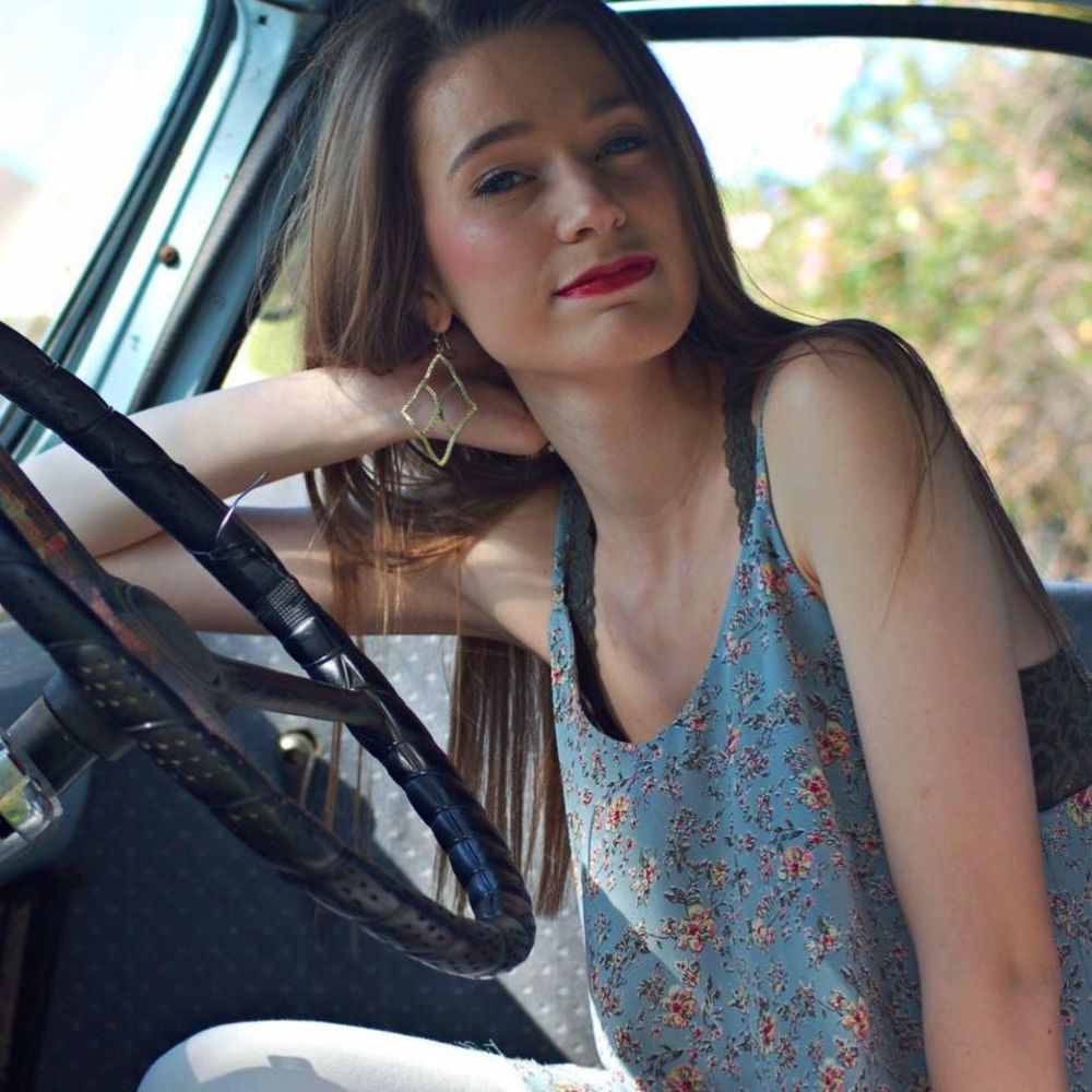 Meet your Posher, Lexi