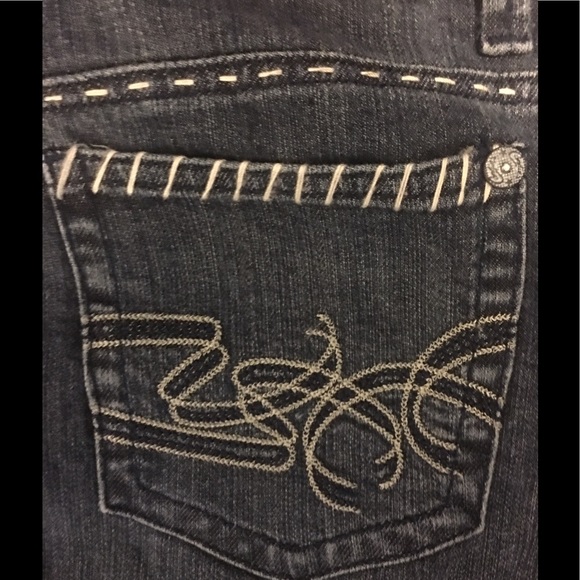 SOLD - Picture 4 of 7