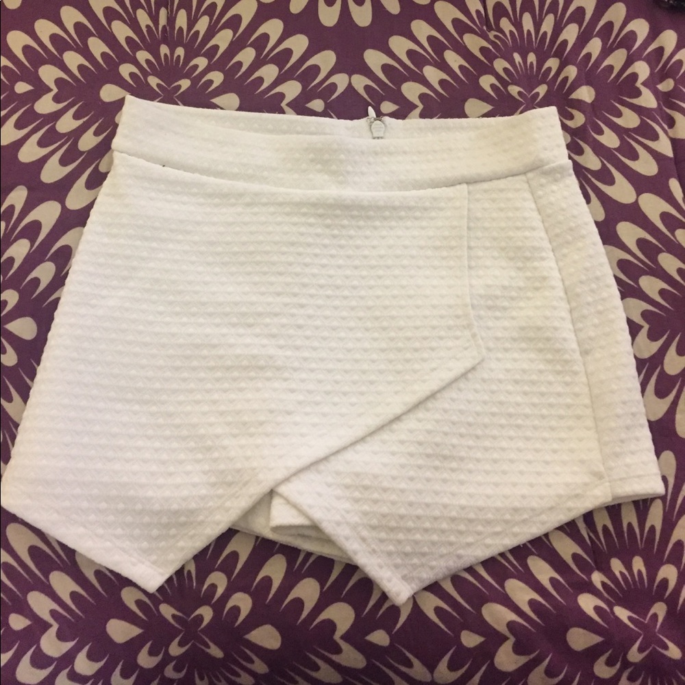 White skort