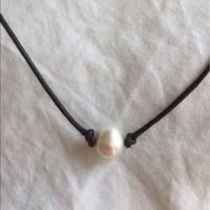 Leather Pearl Neclace