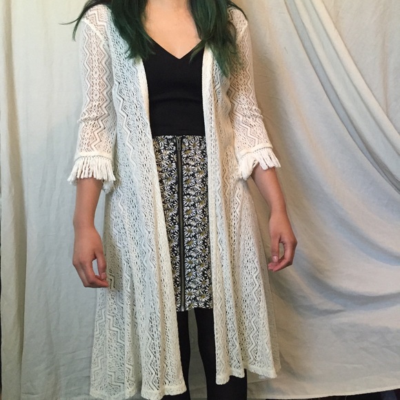 Long Beachy vibe knitted cardigan - Picture 1 of 3
