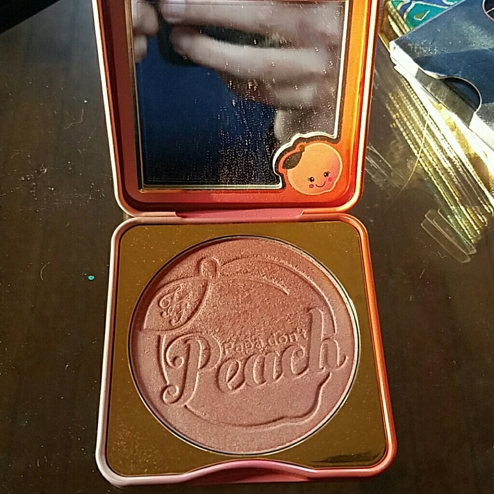 Too Faced papa don't peach blush