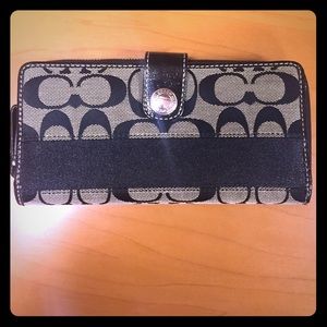 EUC Black/Grey Coach Wallet
