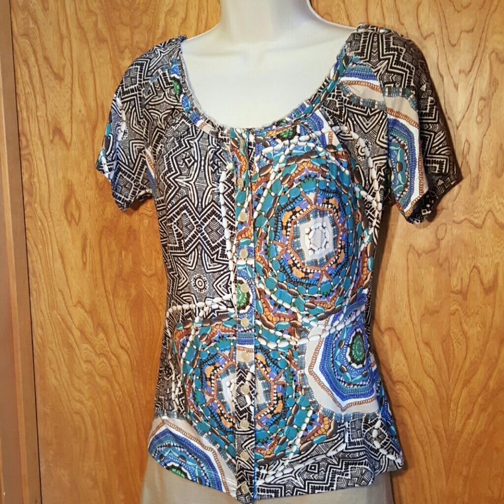 Short sleeve casual top