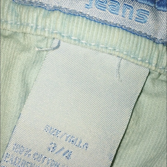 Mini skirt - Picture 3 of 3