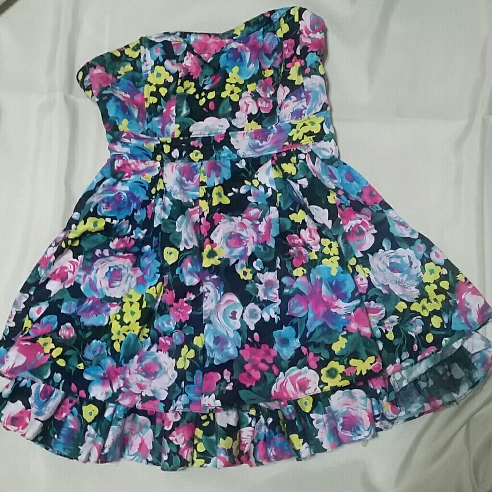 H&M Floral Strapless Dress