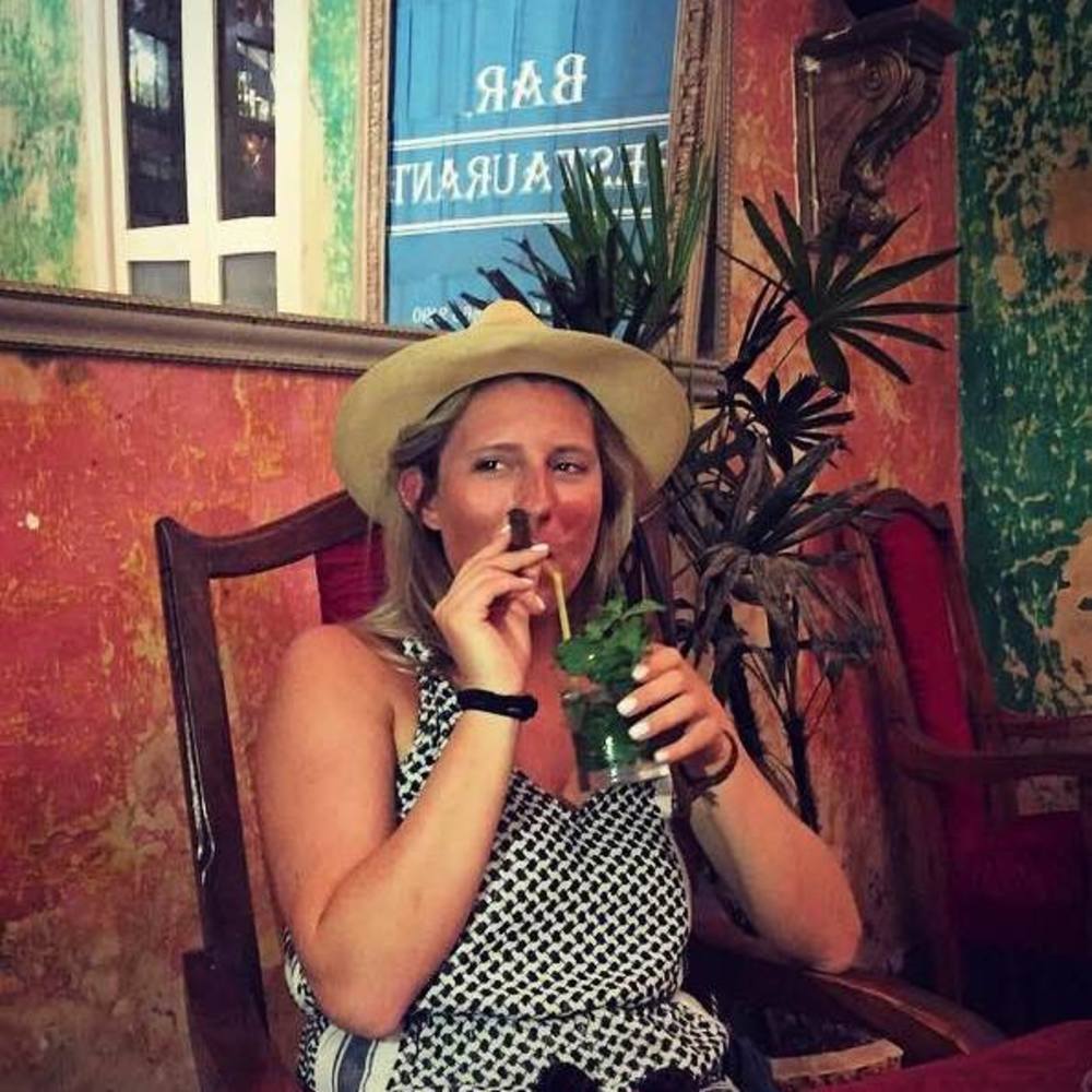 Meet your Posher, Charlotte
