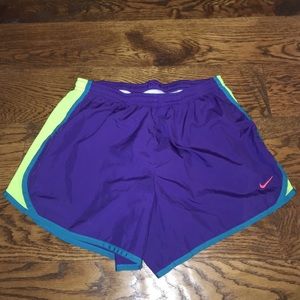 Kids XL/Women's XS/S Nike Tempo Shorts