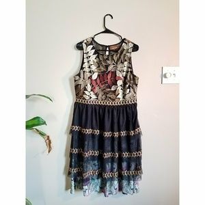 🍦NWOT🍦 Varun Bahl - Embroidered Vigne Dress - L