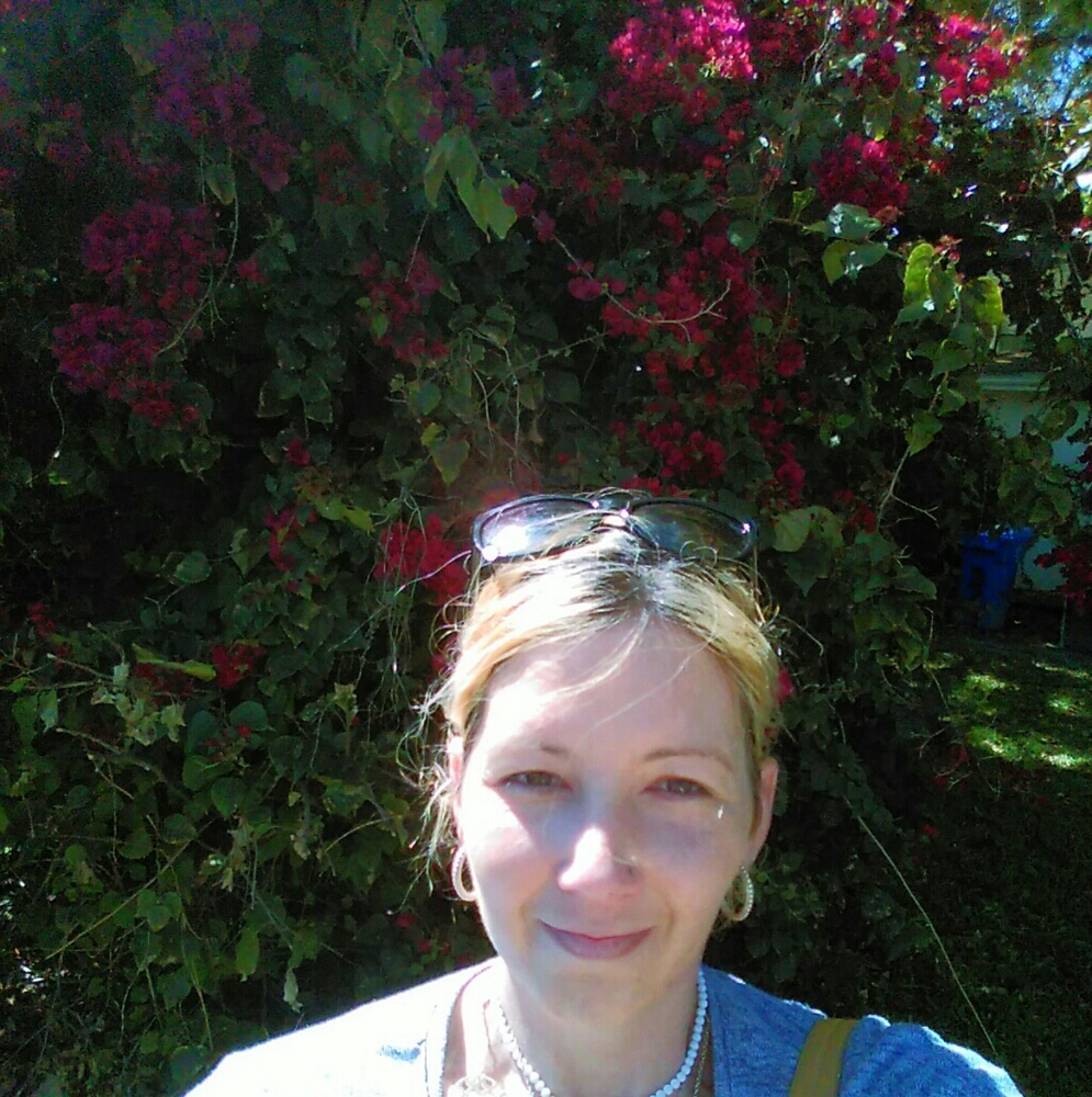 Meet your Posher, Shana