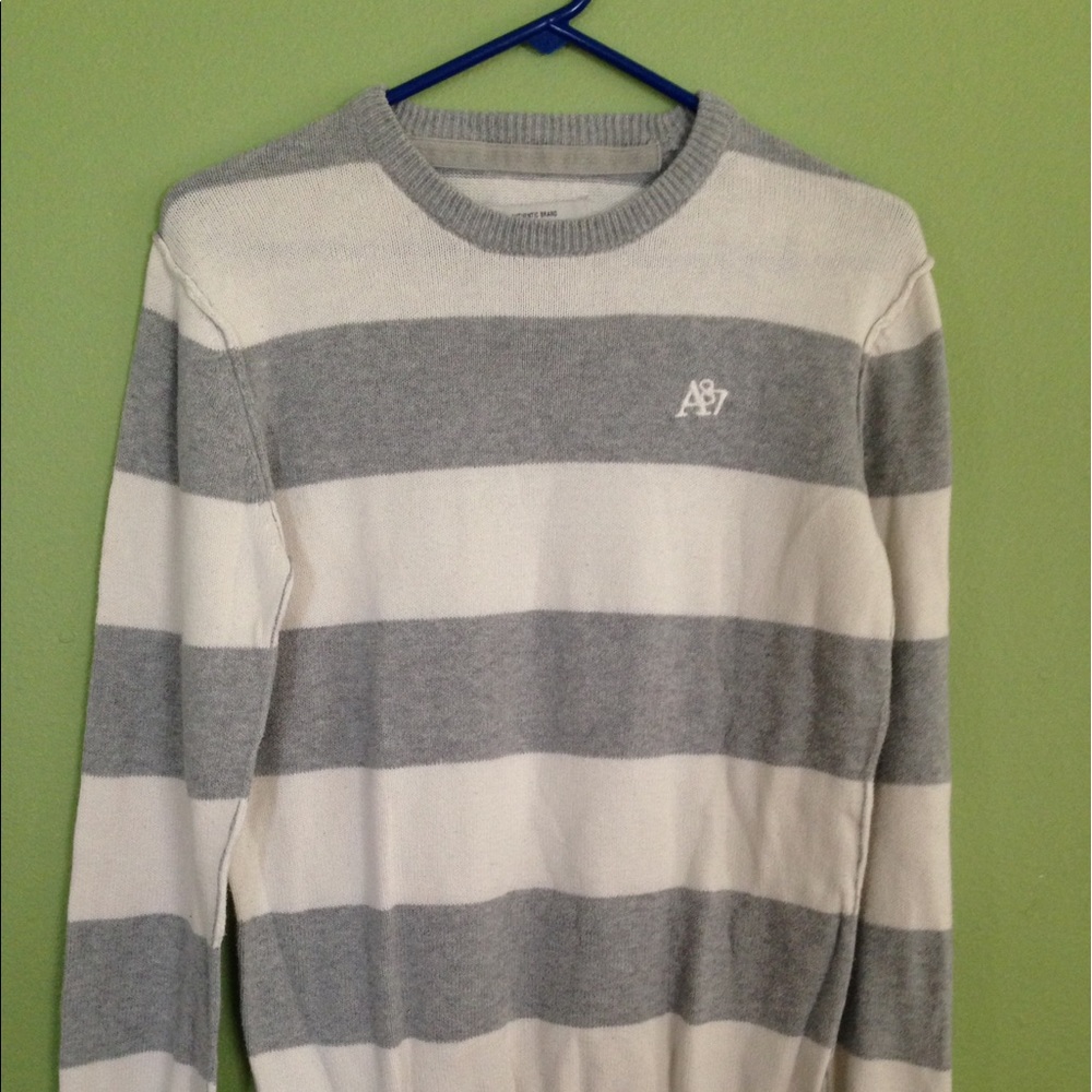 Men's Aeropostale sweater silver/grey size S/P