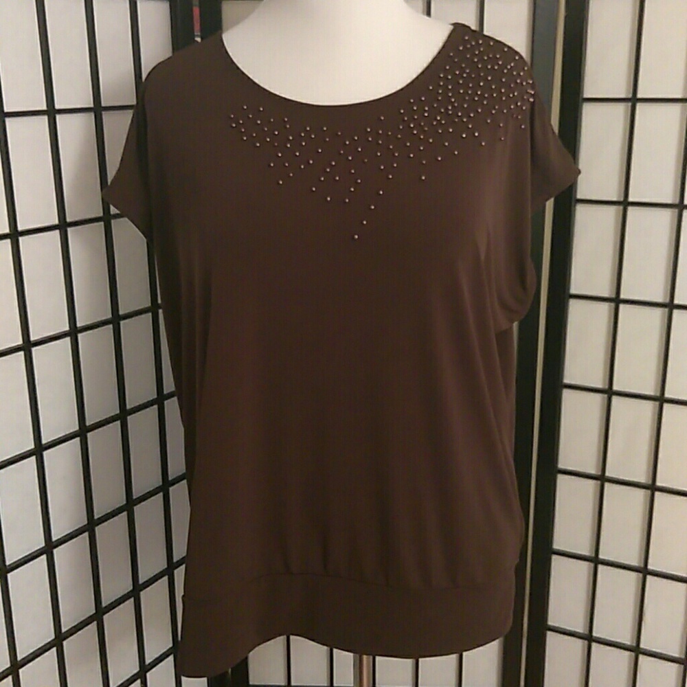 Silky Sleeveless Top!