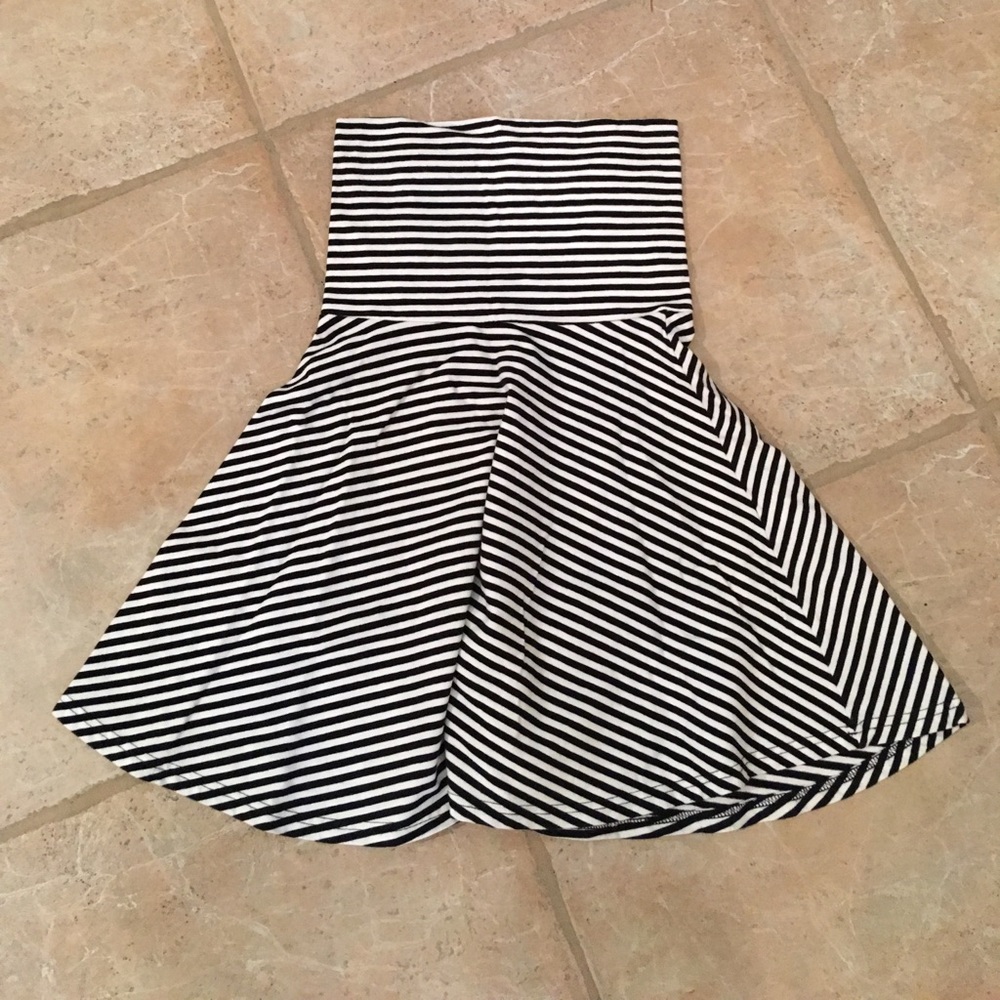 Forever21 strapless stripe dress size M