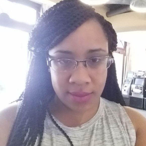 Meet your Posher, Deangela - Picture 1 of 1