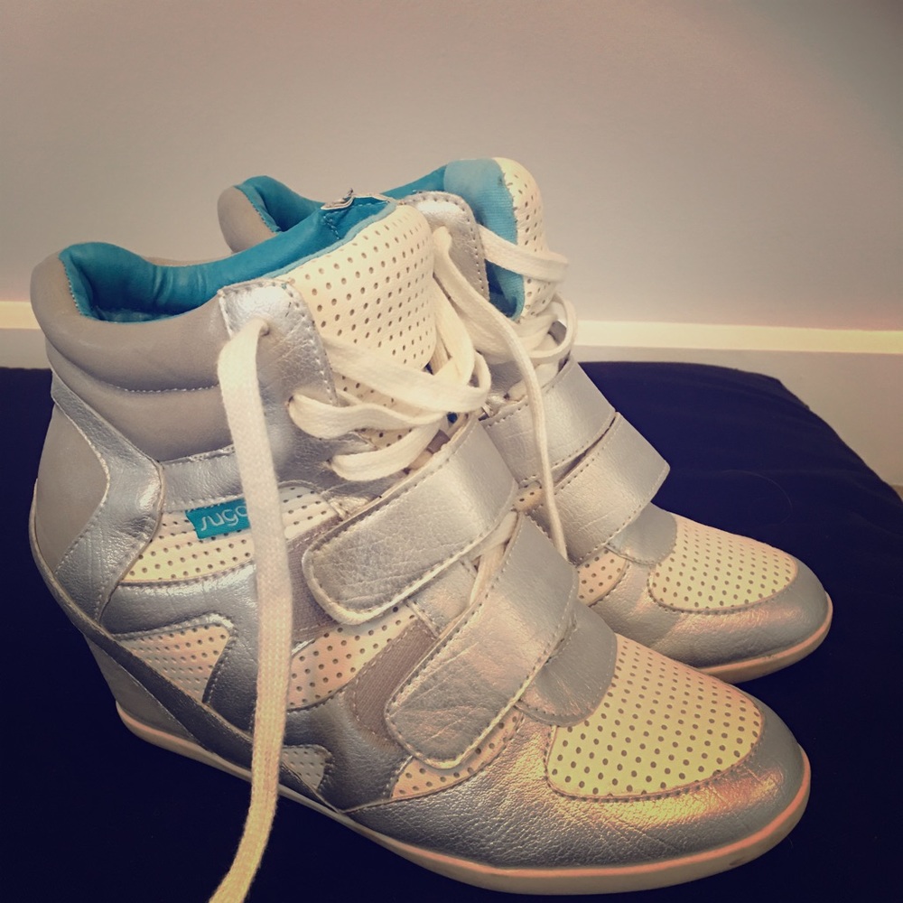 Wedge heel sneakers
