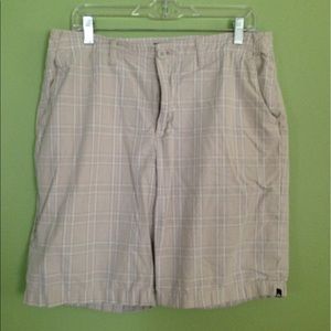 Men's Quicksilver short gray/white size 33