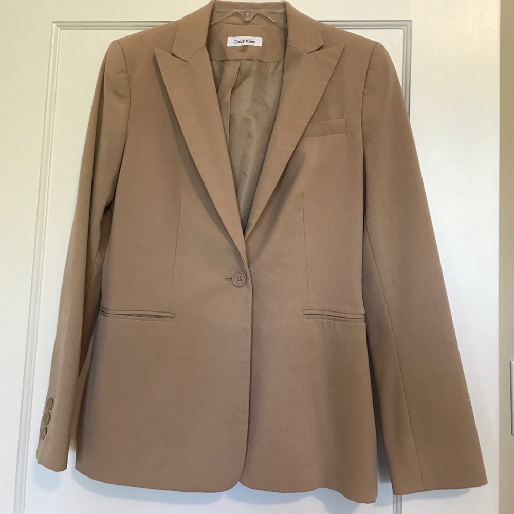 Calvin Klein Blazer Nude Size 2