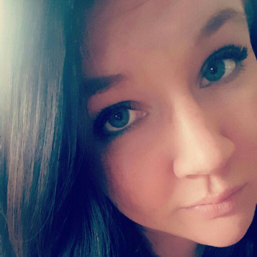 Meet your Posher, Devinne