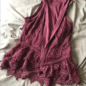 GIMMICKS maroon layering vest