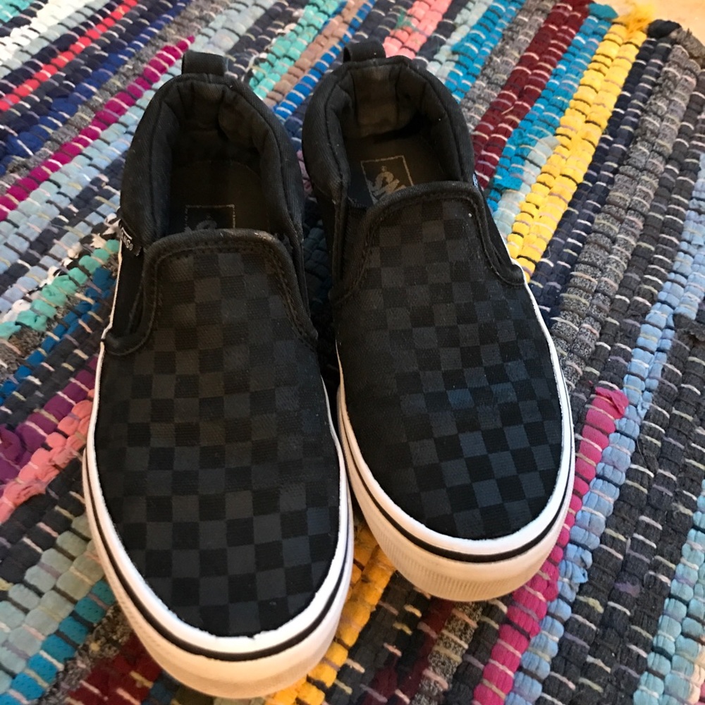 Boys size 1 Youth Vans Slip Ons