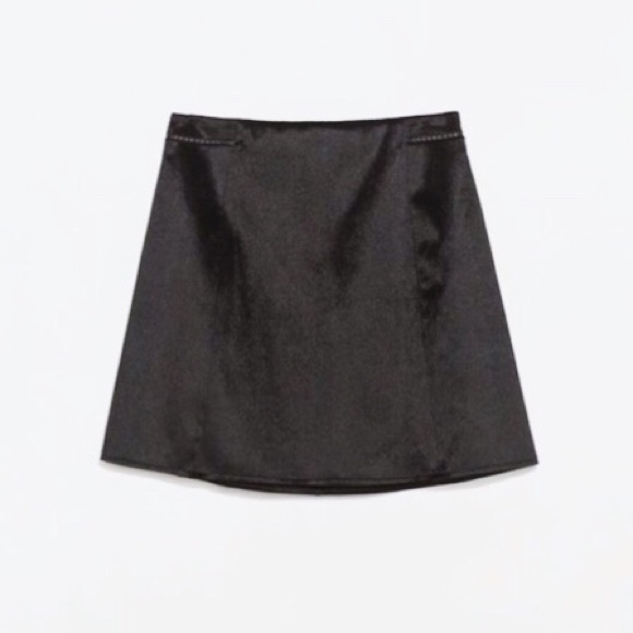 ISO!! Zara calf hair mini skirt - Picture 3 of 3