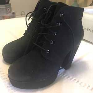 Steve Madden Raspy Boots - Black booties