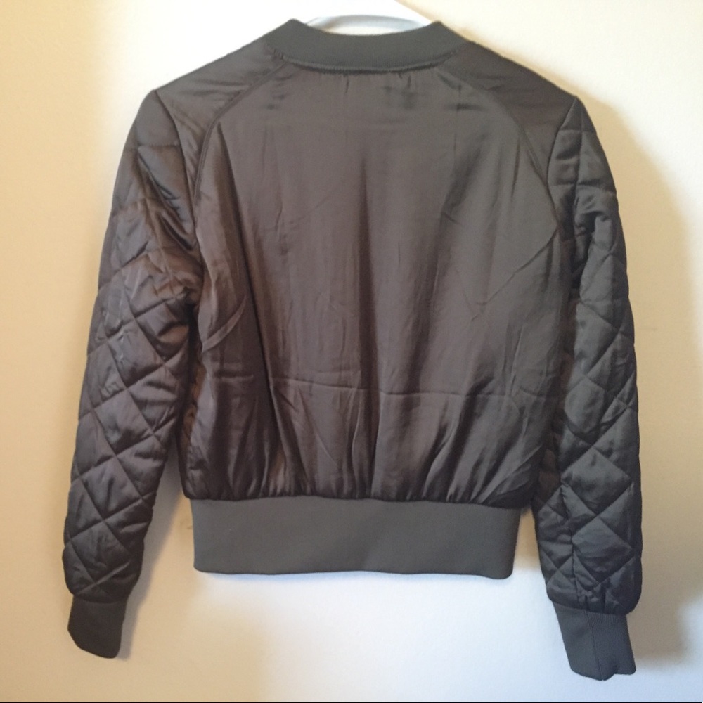 Bomber jacket 💣 - Picture 3 of 4