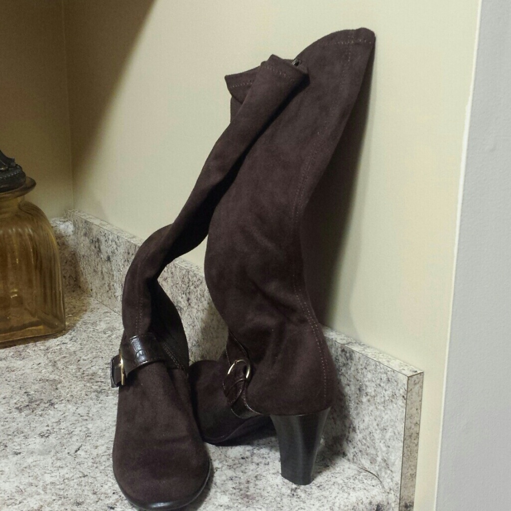 Stretch zip up boots