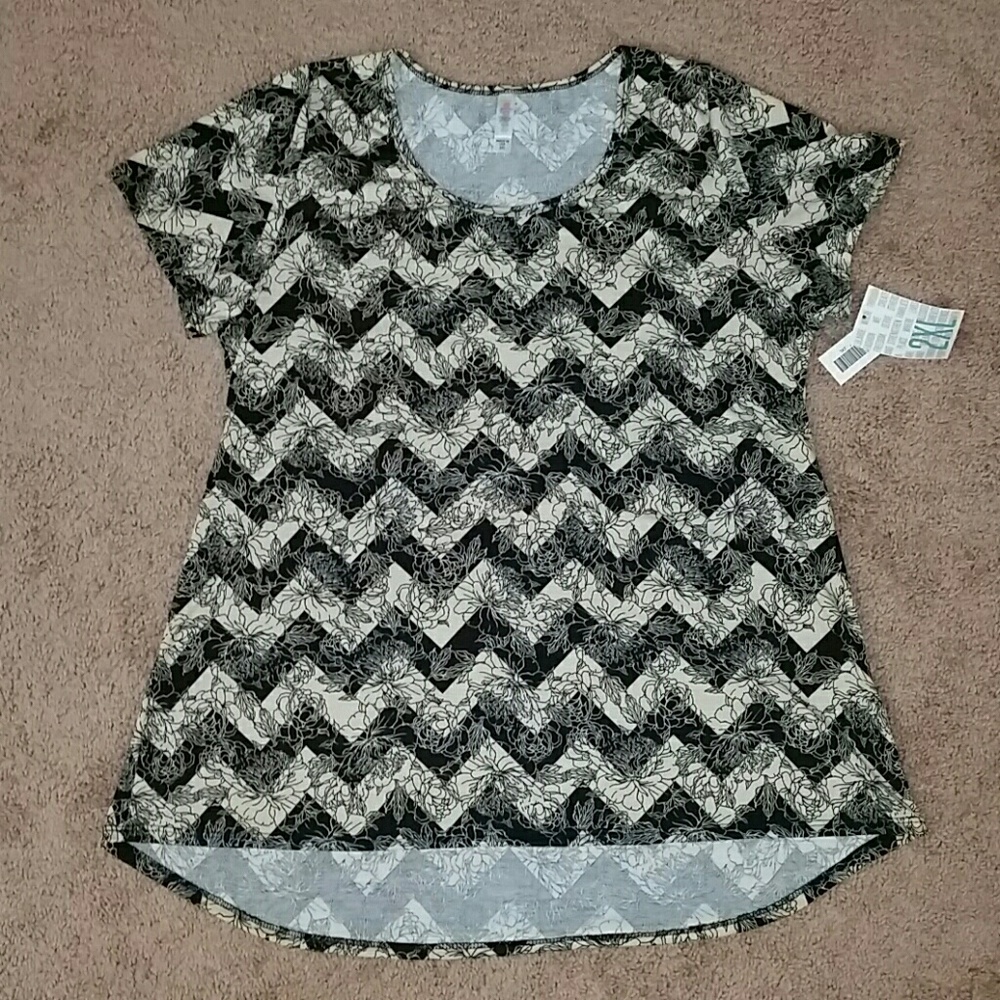 2XL Lularoe Classic T