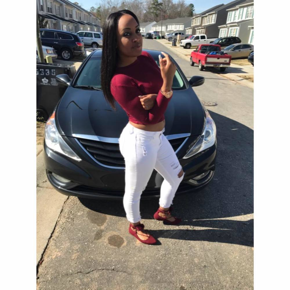 Meet your Posher, Latifiah