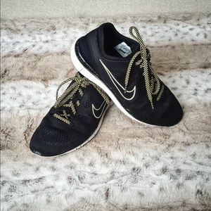 CUSTOM Nike Free Run 5.0