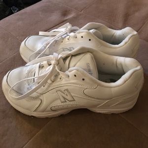 Women's white New Balance!