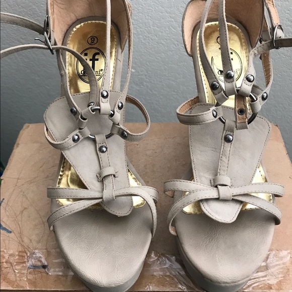 Wedges - Picture 1 of 4
