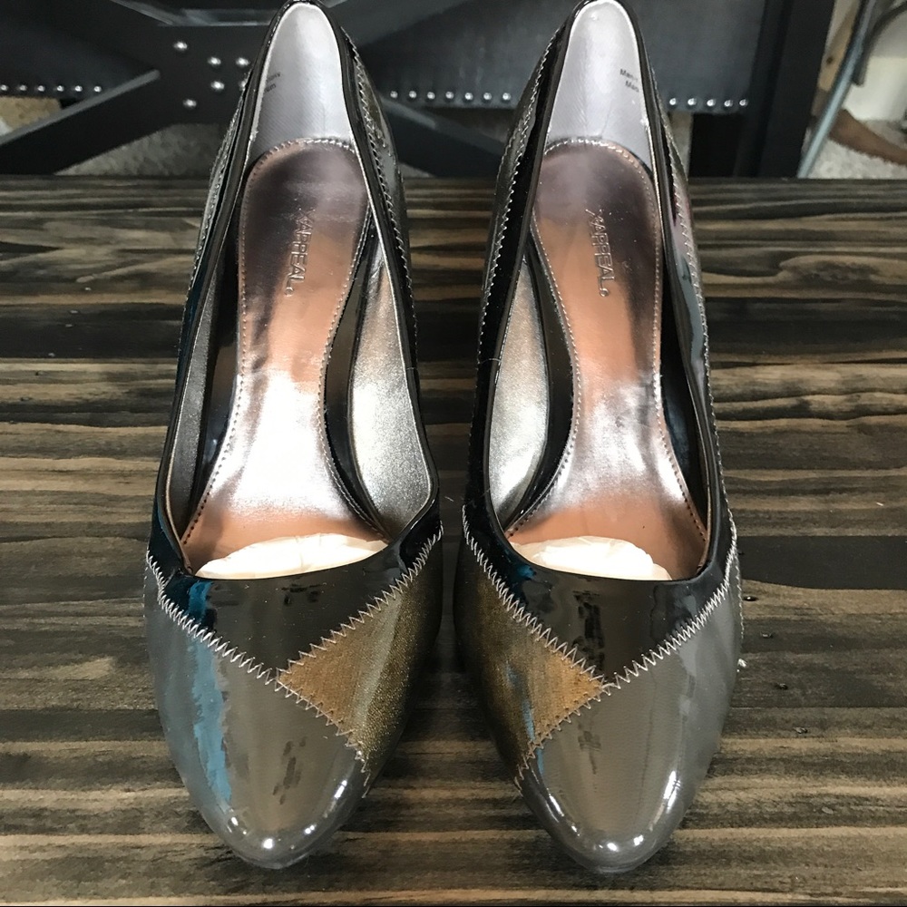 Black and Gray heels