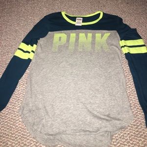 VS PINK Longsleeve 🌻