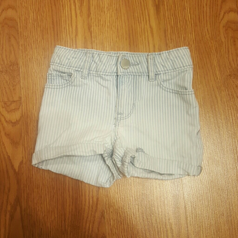 Light blue stripped shorts 12 to 28 months