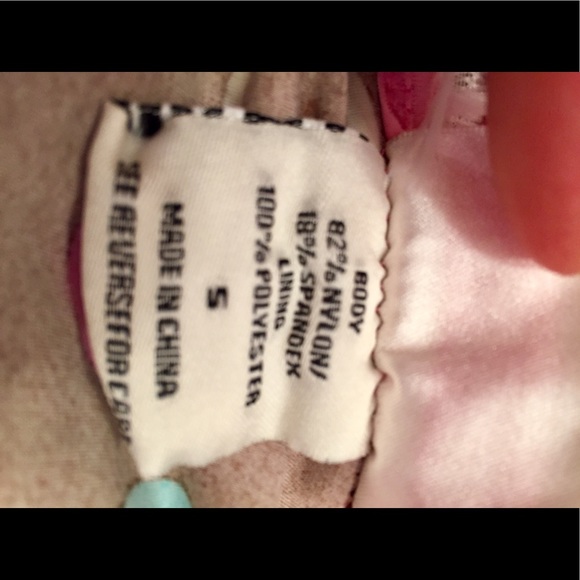 Girls size 5 Flapdoodles cut-out swimsuit! - Picture 4 of 4