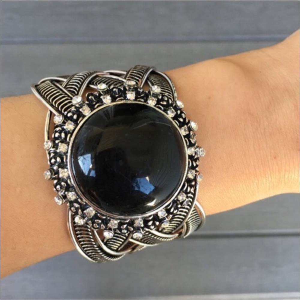 T&J Black Gem Cuff