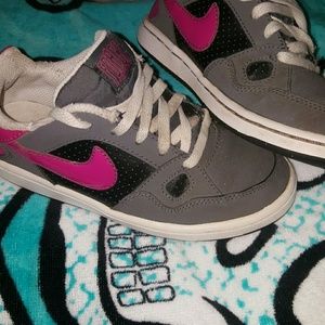 girls nike AIR FORCE