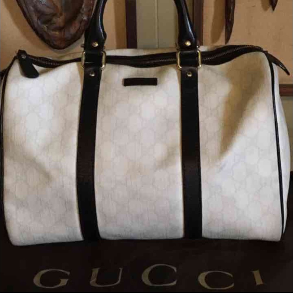 💯 % Authentic Gucci Boston Bag