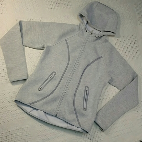 Athleta Tops - Athleta Fuse gray full zip hoodie med trishvan99​