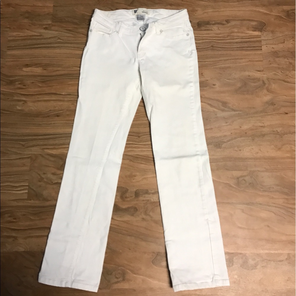 🔵White GAP Jeans🔵