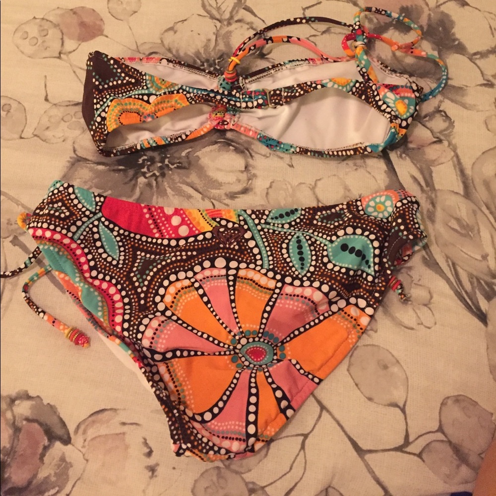Colorful Roxy Bikini - Picture 2 of 3