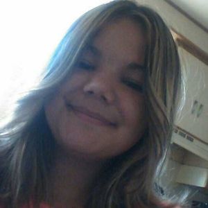 Meet your Posher, Lola