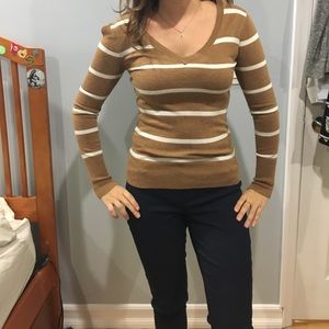 Striped camel v neck