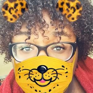 Meet your Posher, Ebony