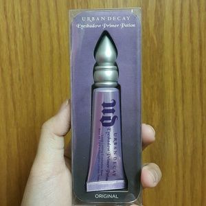 Urban Decay Eyeshadow Primer Potion